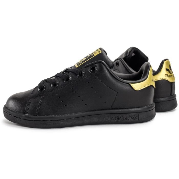 stan smith homme noir et or