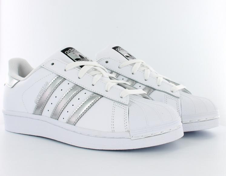 adidas superstar femme grise daim