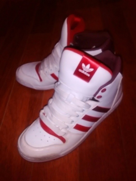 basket adidas rouge blanche